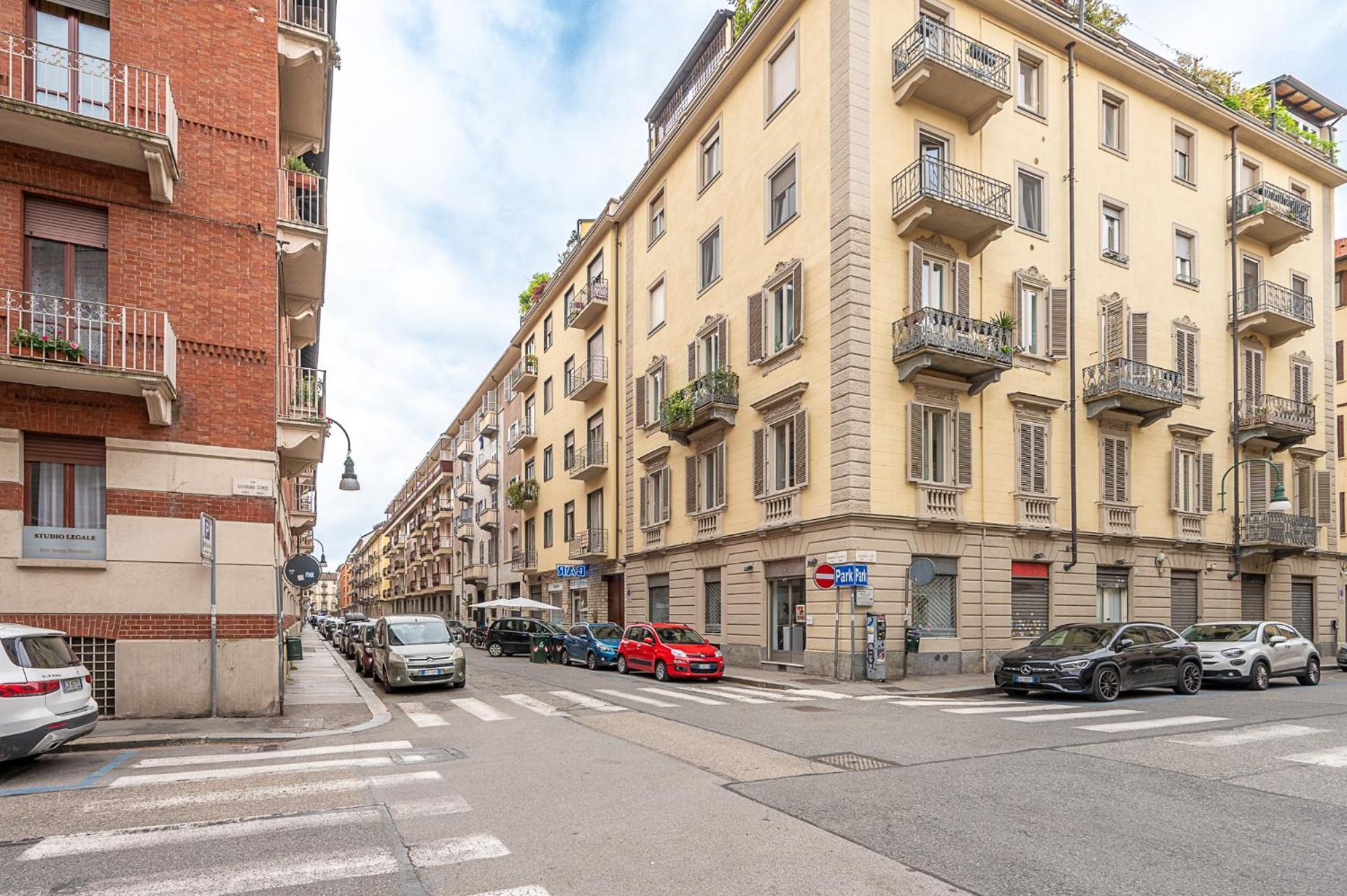 Piazza Statuto Deluxe - Grandmaison Apartment Turin